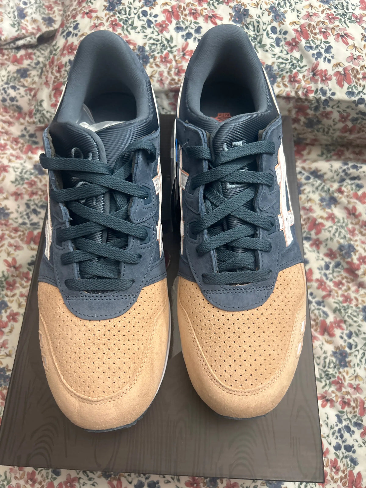 ASICS x Ronnie Fieg Gel-Lyte III Remastered Salmon Toe Size 11