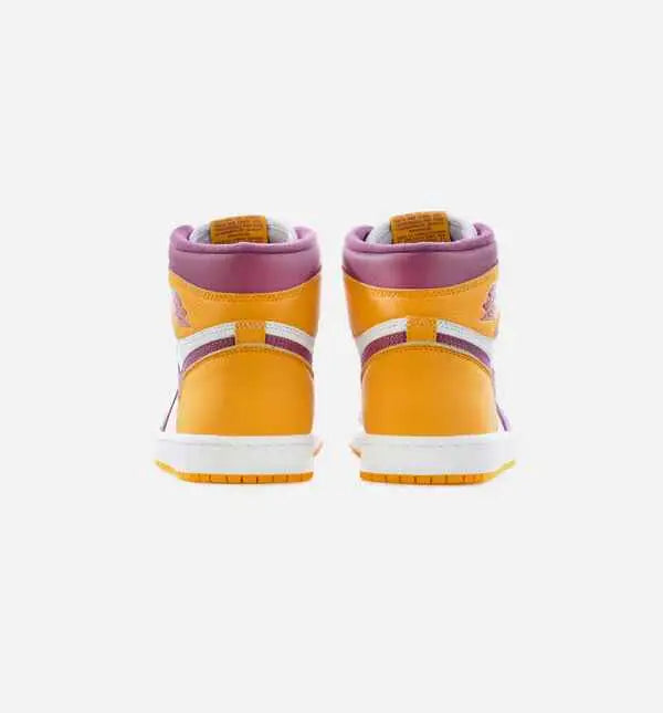 Jordan 1 Retro High OG University Gold/Light Bordeaux (’Brotherhood’) - 9.5 - Sneakers