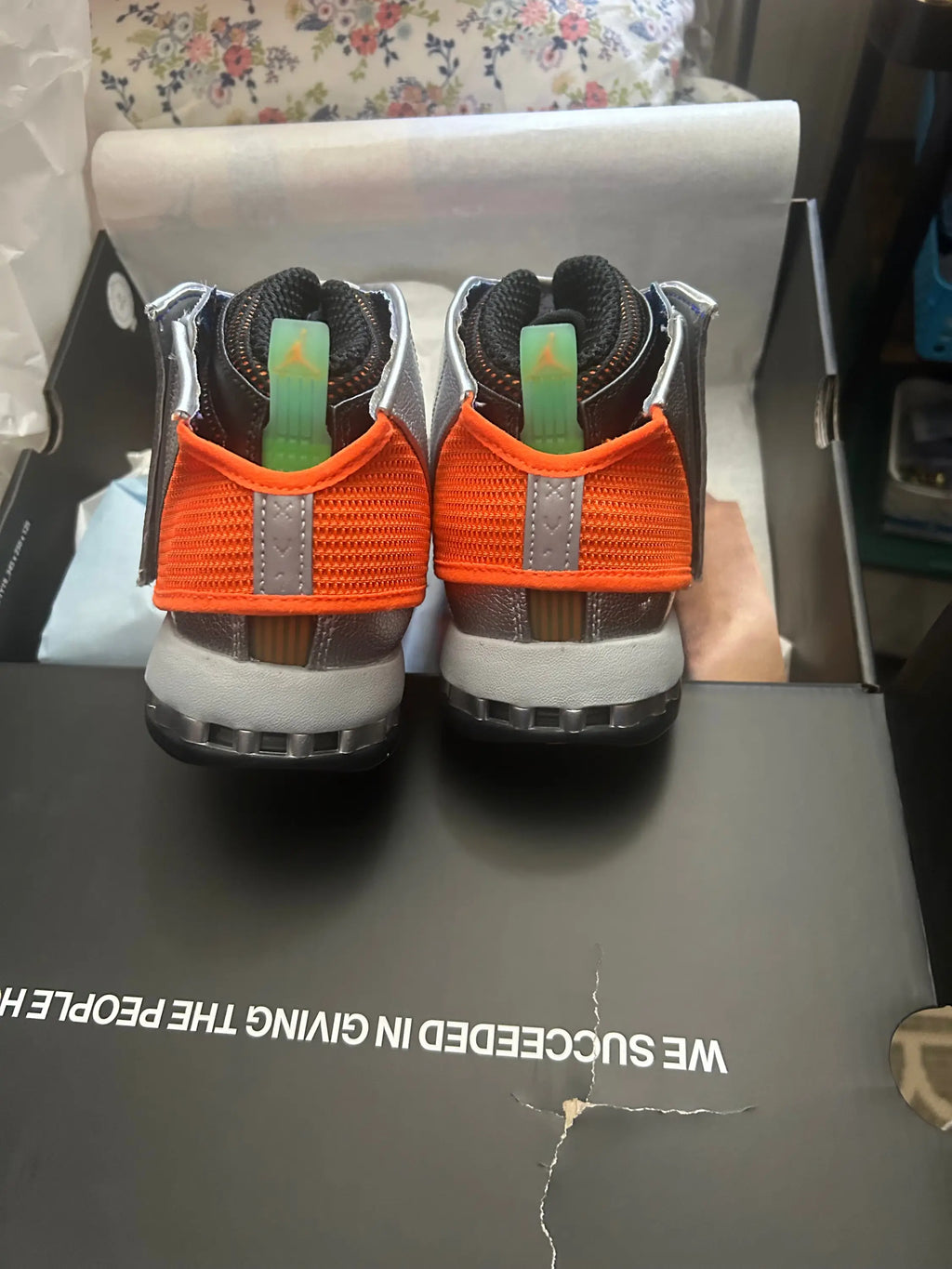 Jordan 16 x Free the Youth OG Size 8