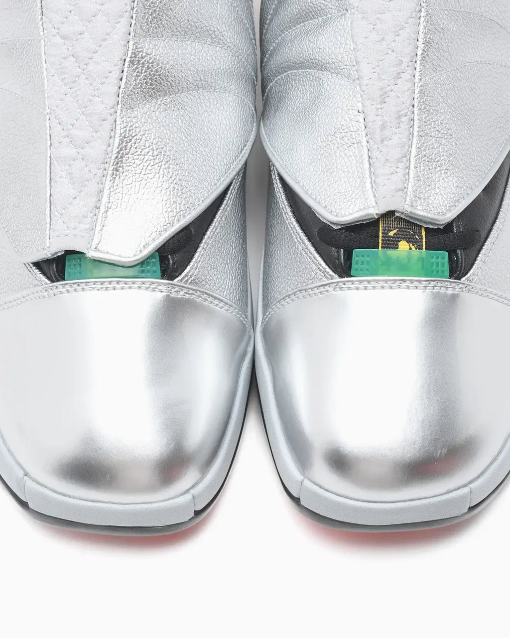 Jordan 16 x Free the Youth OG Size 8