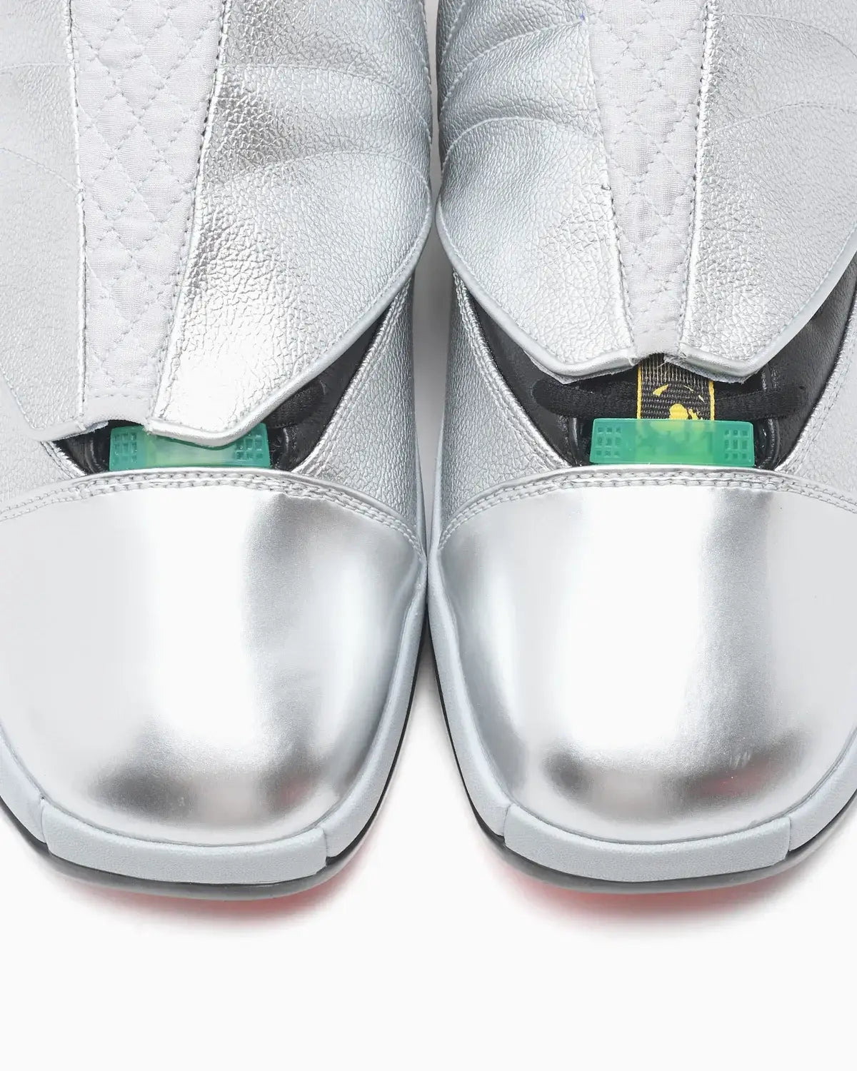 Jordan 16 x Free the Youth OG Size 8