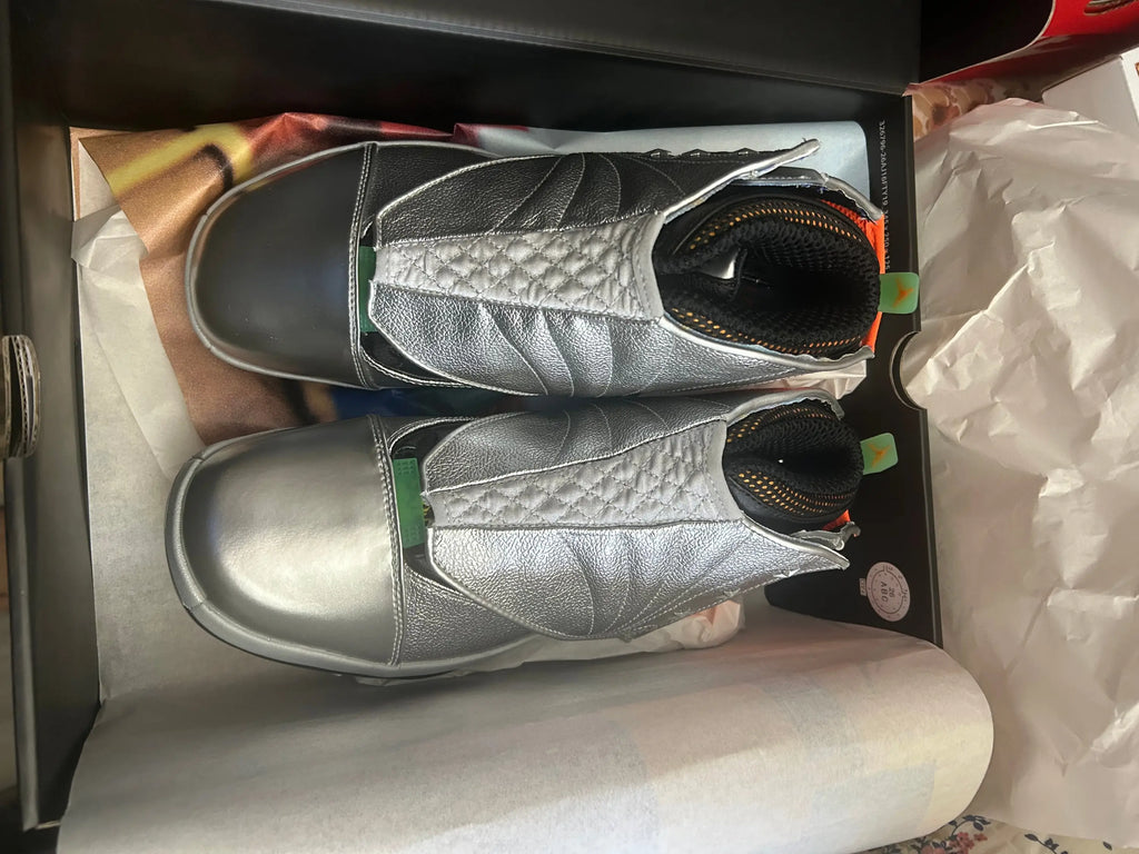 Jordan 16 x Free the Youth OG Size 8