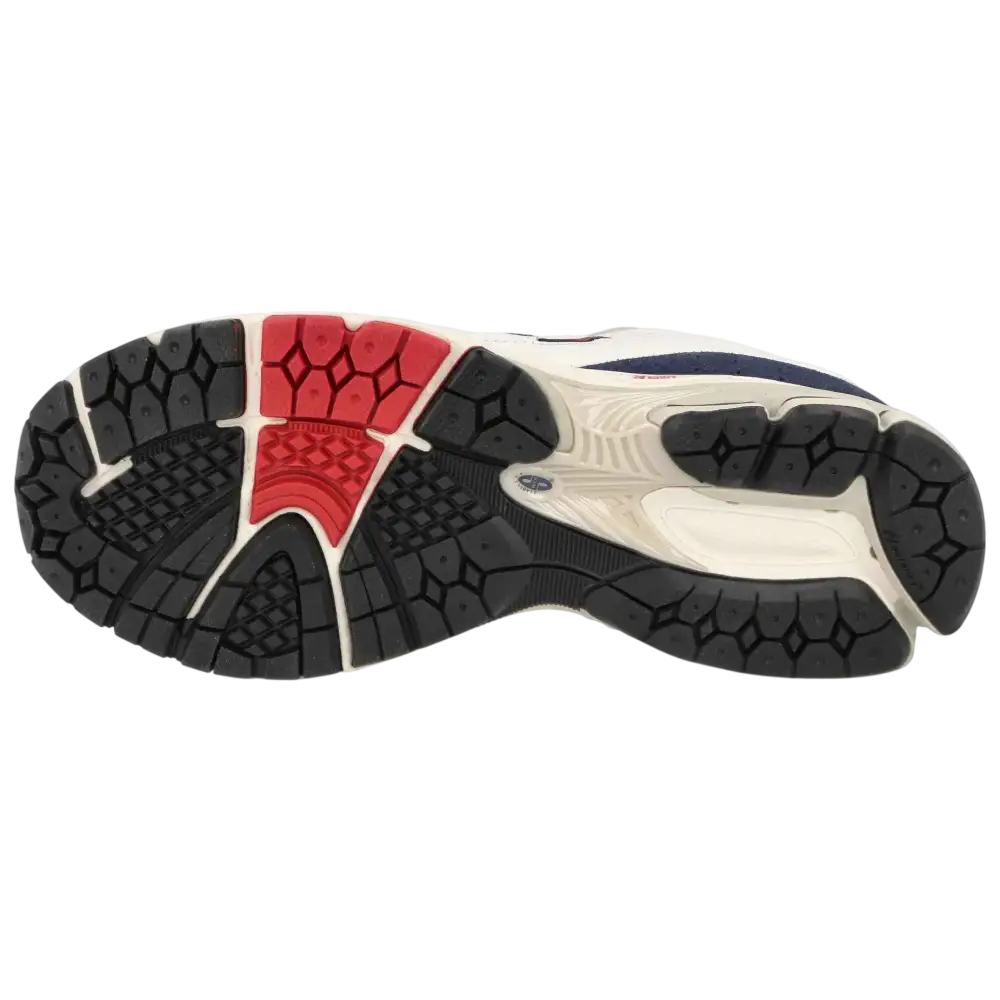 New Balance 2002R Team Red/Navy Pouch - 9.5