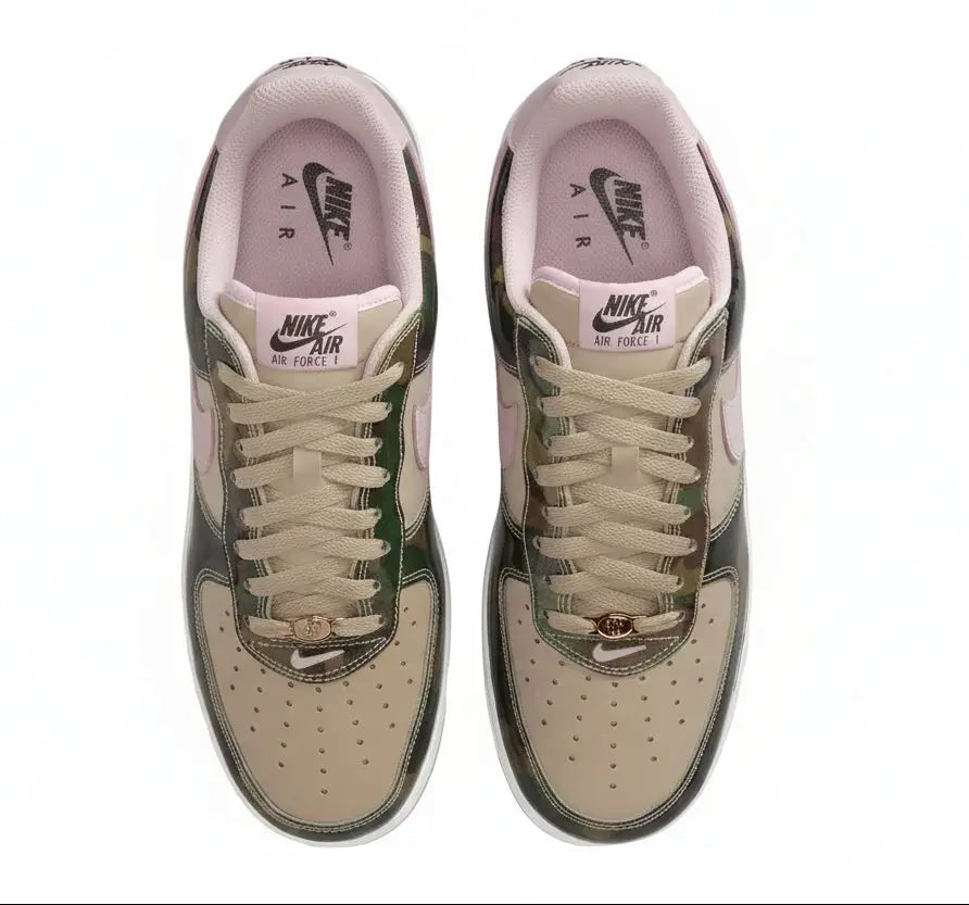 Nike Air Force 1 Low Retro Patent Pink Camo - 9.5 - Sneakers