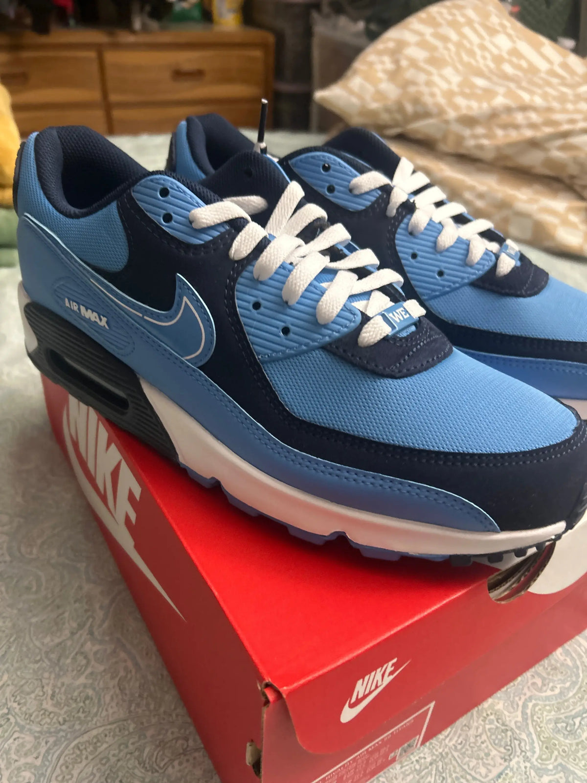 Nike Air Max 90 Tennessee Titans Coast/White Size 11.5