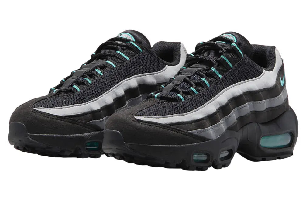 Nike Air Max 95 Black Aurora Green - 10 - Sneakers