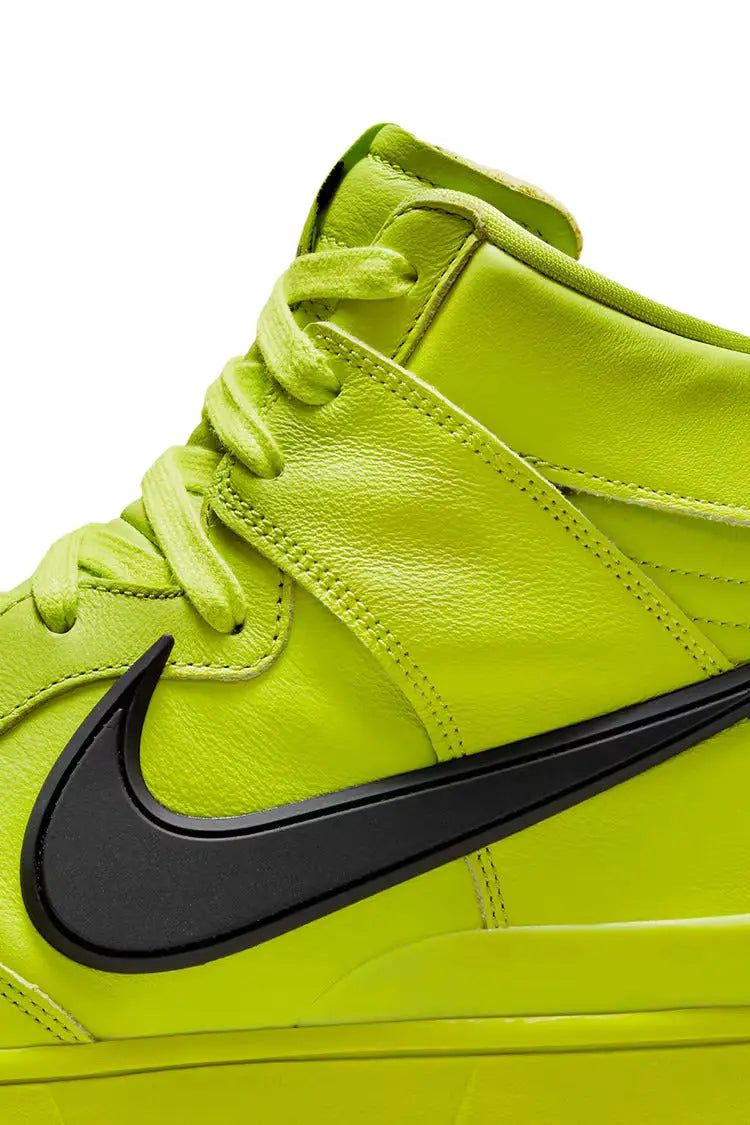 Nike Dunk High AMBUSH Flash Lime - 10 - Sneakers