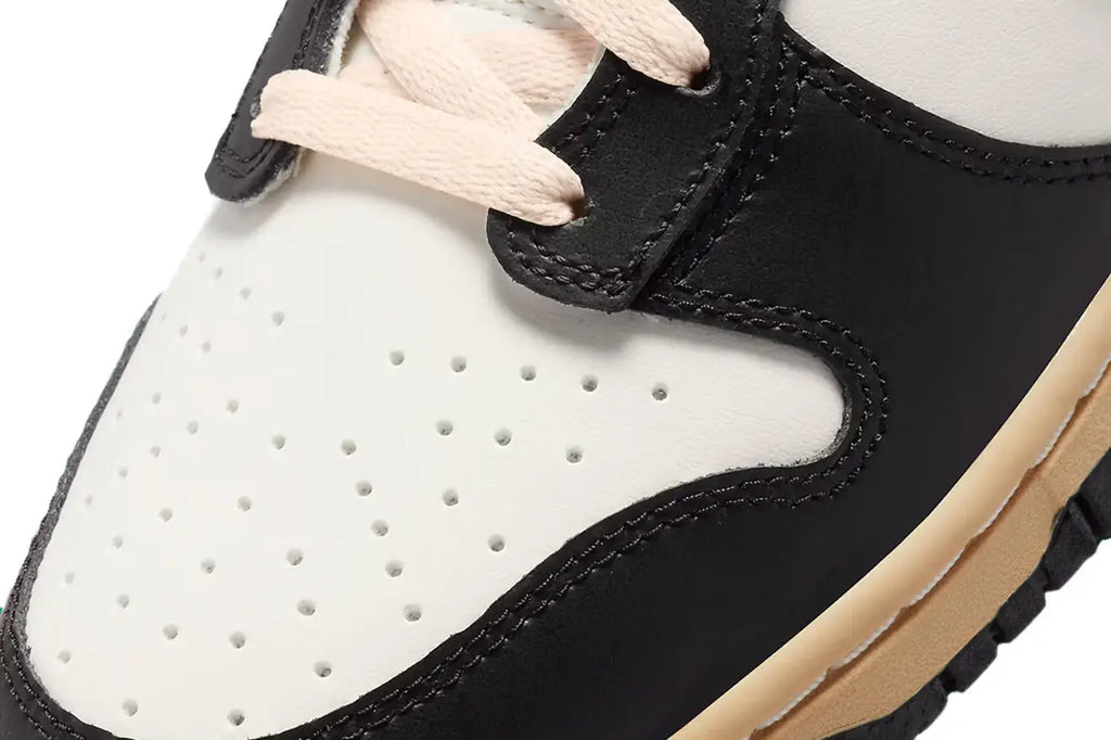 Nike Dunk High Retro Vintage Panda - 10 - Sneakers