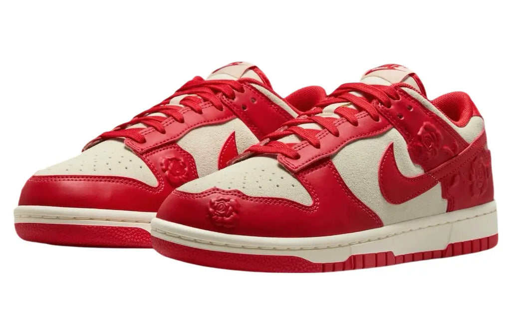 Nike Dunk Low Red Roses - 9.5 - Sneakers
