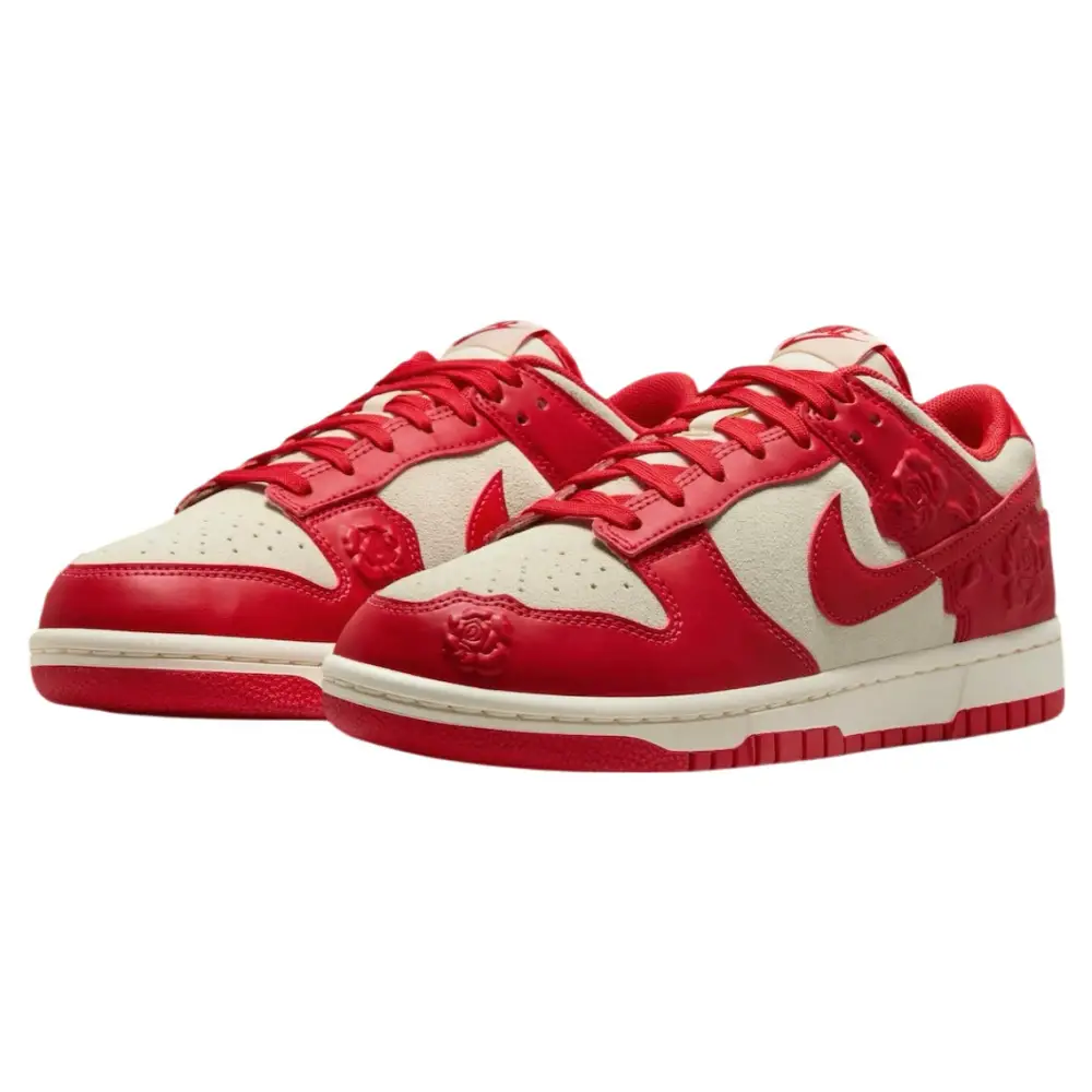Nike Dunk Low Red Roses - 9.5 - Sneakers