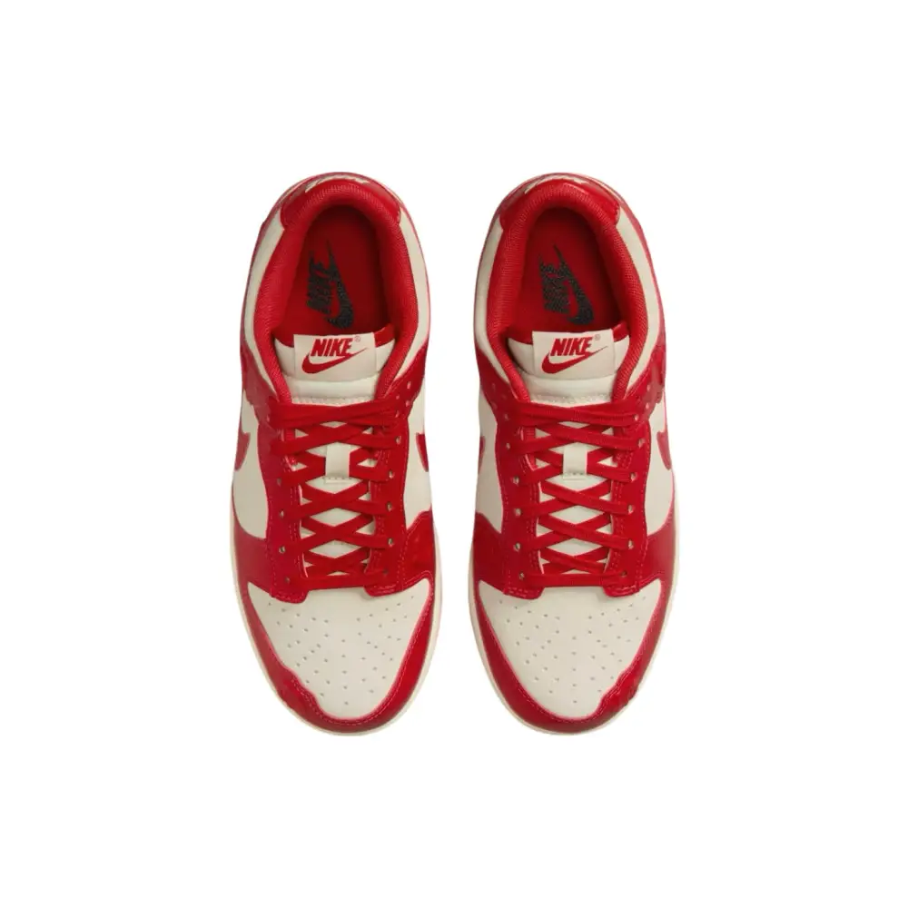 Nike Dunk Low Red Roses - 9.5 - Sneakers