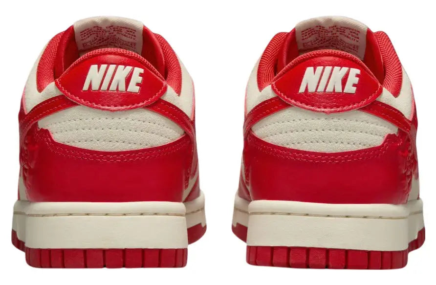 Nike Dunk Low Red Roses - 9.5 - Sneakers