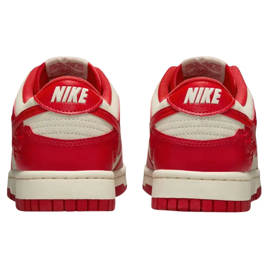 Nike Dunk Low Red Roses - 9.5 - Sneakers