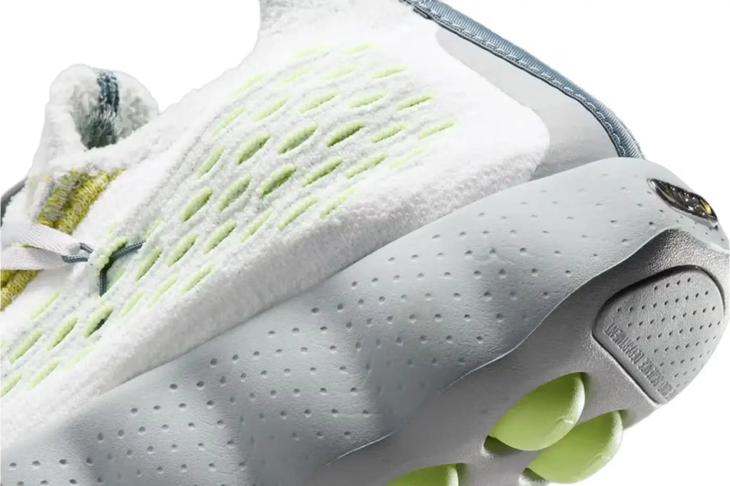 Nike Mind 002 Flyknit White Dark Grey Volt Size 11