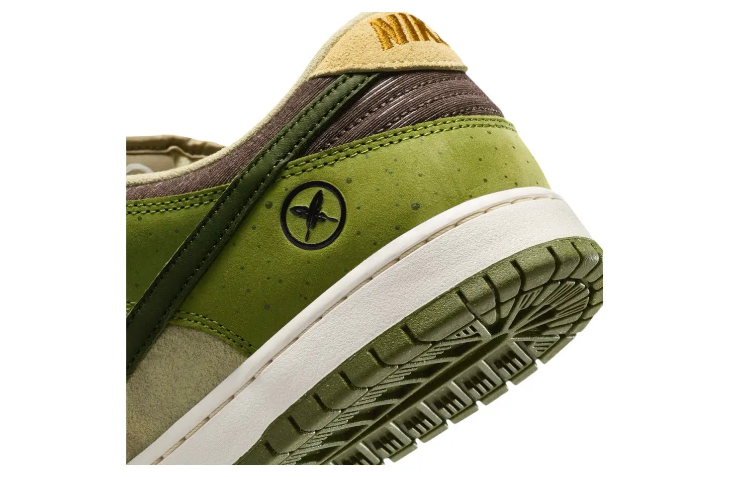 Nike SB Drunk Low Pro Asparagus/Legion Green (’Yuto Horigome’) - 10 - Sneakers