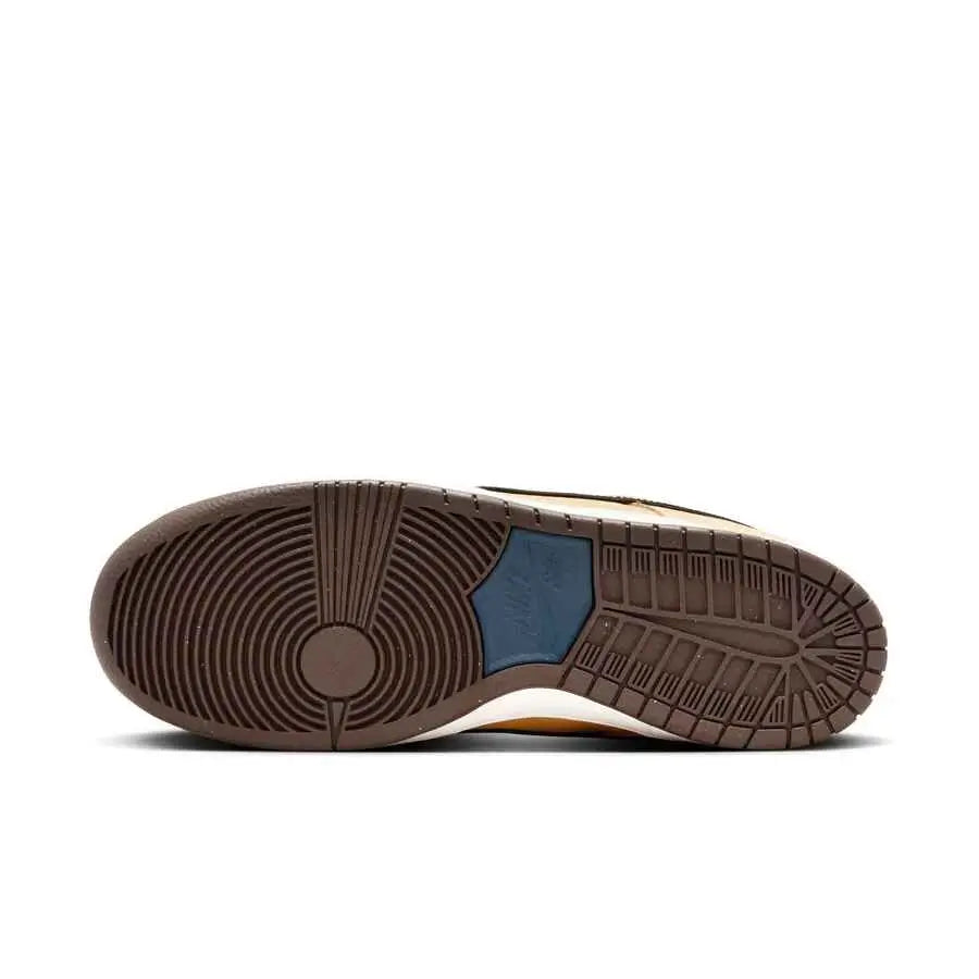 Nike SB Drunk Low Pro Celestial Gold/Black (’City of Cinema’) - 10 - Sneakers