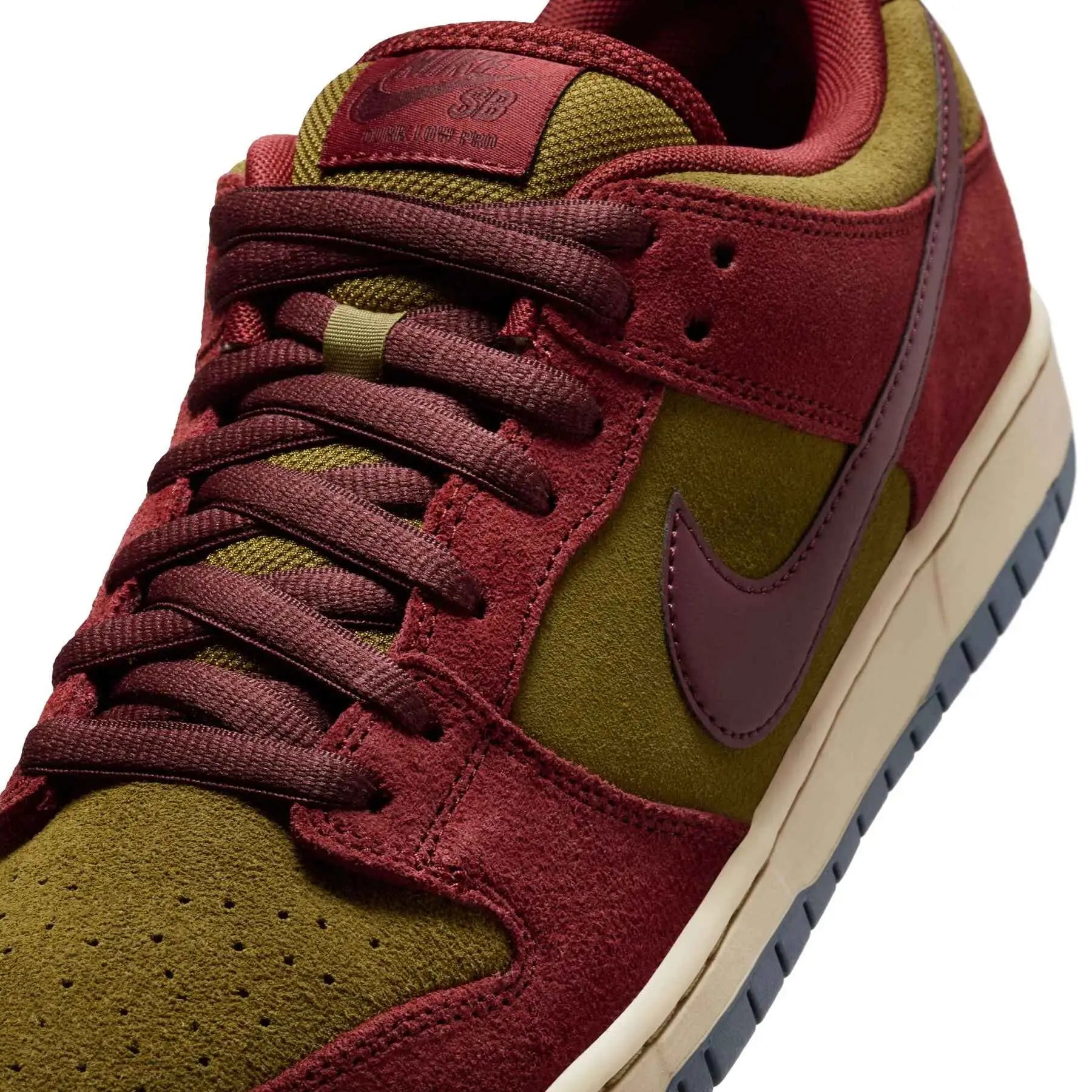 Nike SB Drunk Low Pro Dark Team Red/Burgundy Crush - 10 - Sneakers