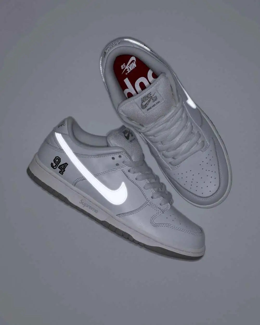 Nike SB Dunk Low OG QS Supreme 94 White - 9 - Footwear