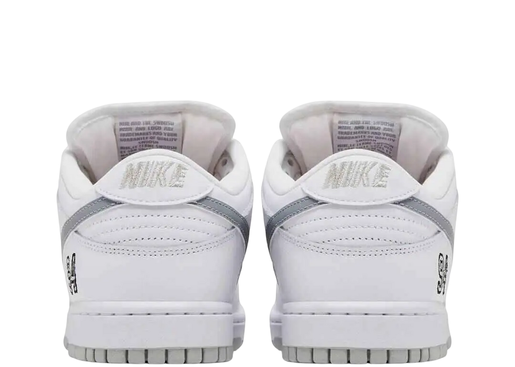 Nike SB Dunk Low OG QS Supreme 94 White - 9 - Footwear