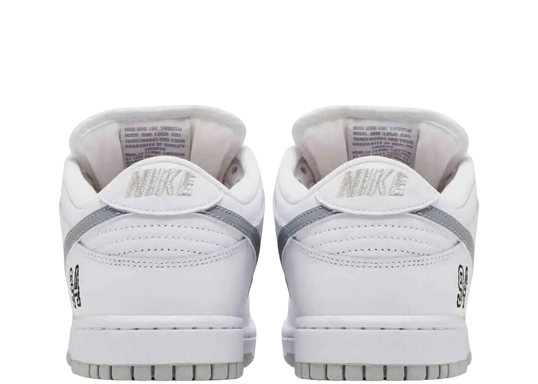 Nike SB Dunk Low OG QS Supreme 94 White - 9 - Footwear