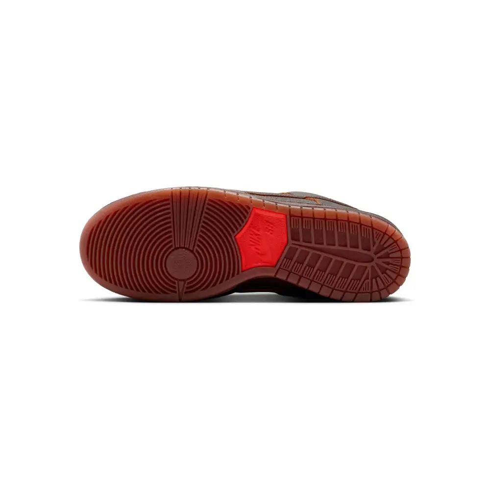 Nike SB Dunk Low Pro PRM Smoke Grey/Campfire Orange (’Krampus’) - Sneakers