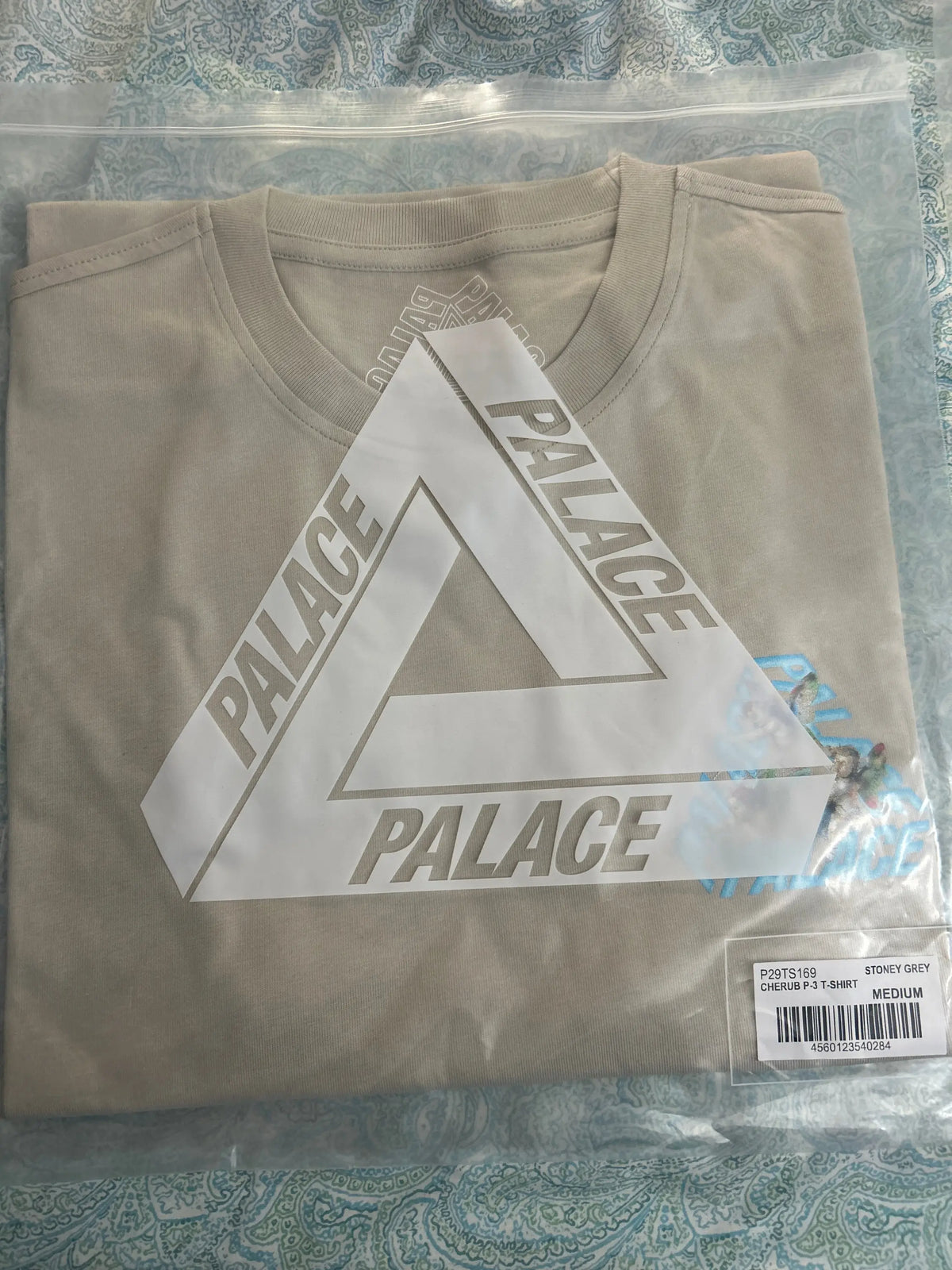 Palace Cherub P3 Tee Grey Stoney Medium