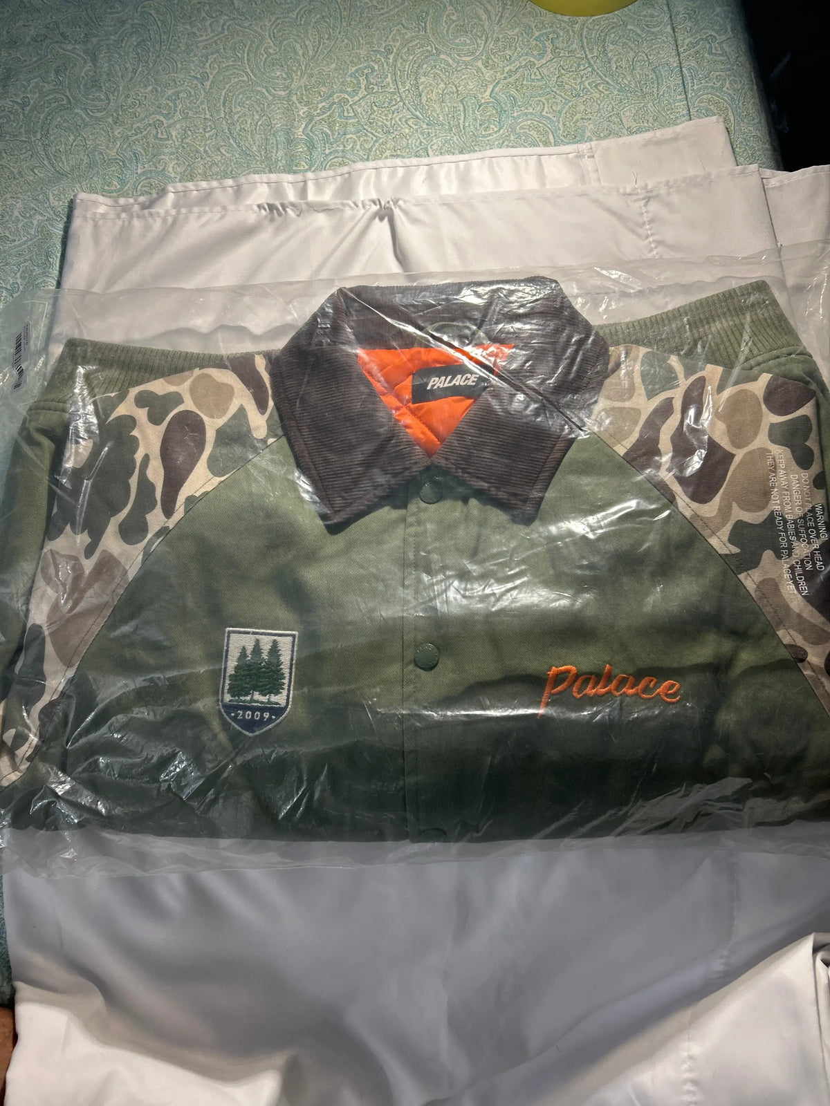 Palace Plucker Jacket Olive Medium w/Palace Camo Beanie