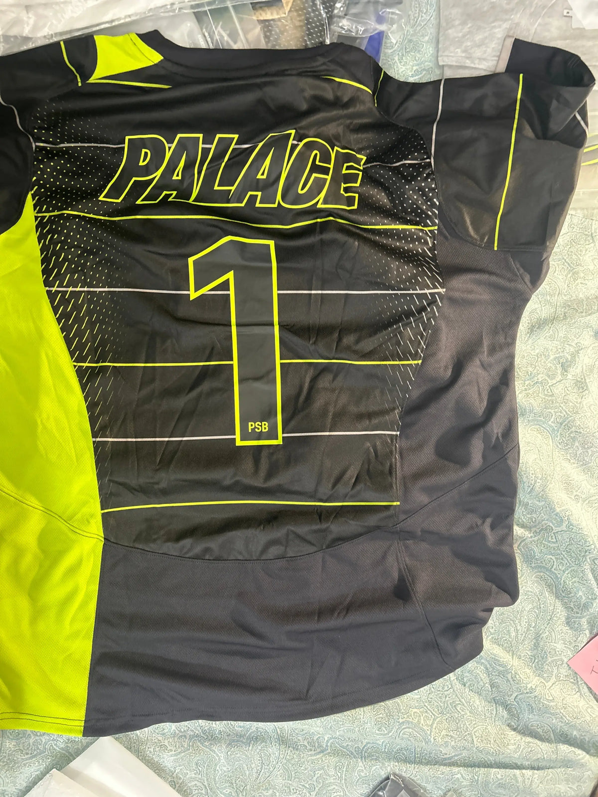 Palace Pro Team Jersey Black Large w/Matching Strapback Hat