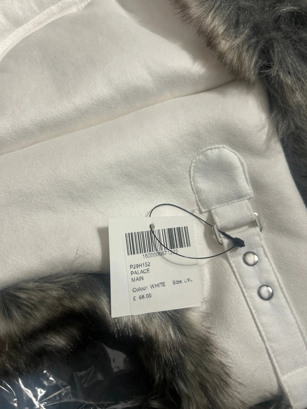 Palace Sherpa Faux Suede Trooper White Large/X-Large