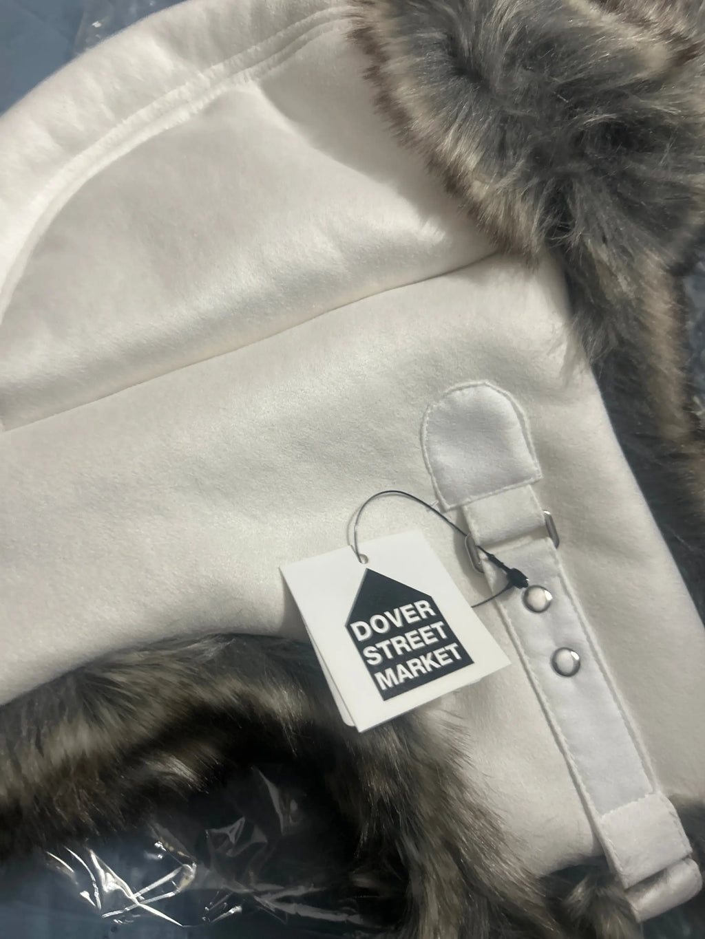 Palace Sherpa Faux Suede Trooper White Large/X-Large