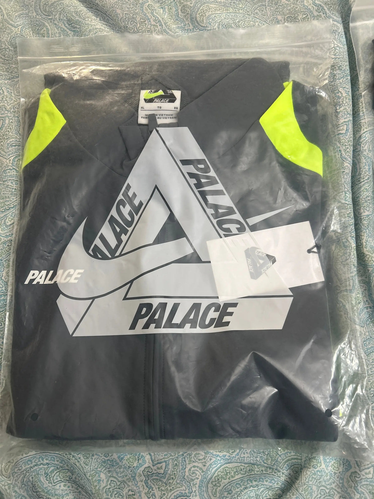 Palace x Nike Total P-90 Track Jacket Grey X-Large