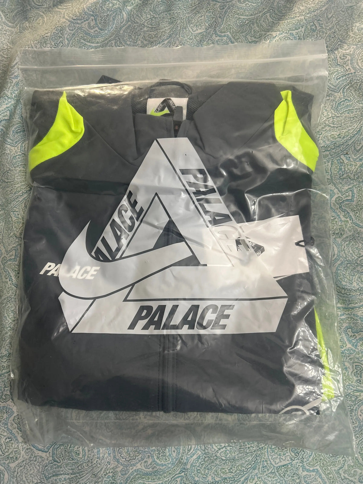 Palace x Nike Total P-90 Track Jacket Grey Medium