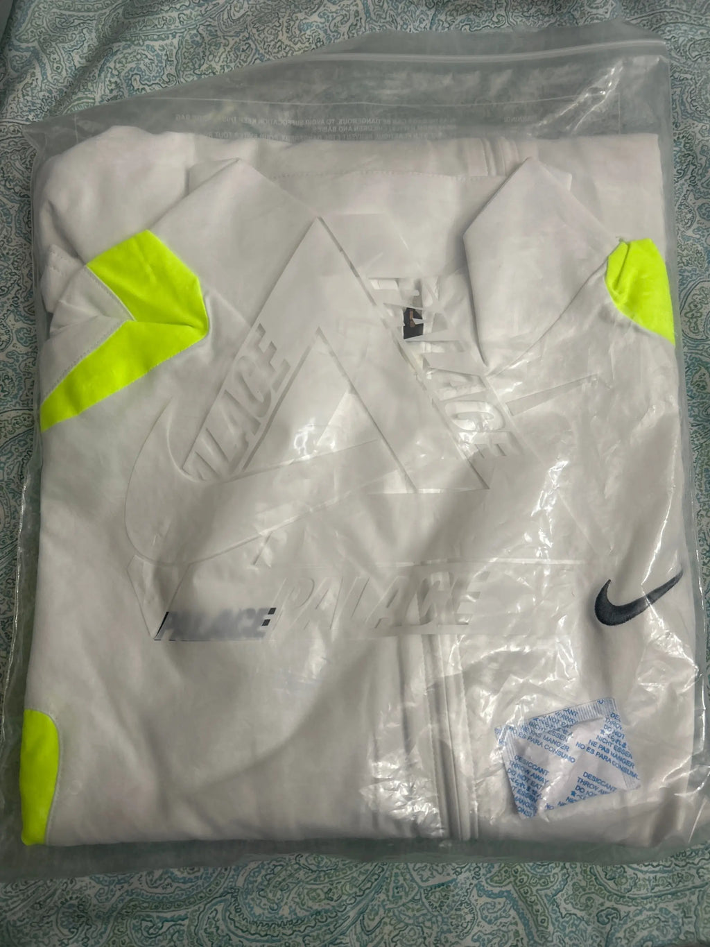 Palace x Nike Total P-90 Track Jacket White Medium