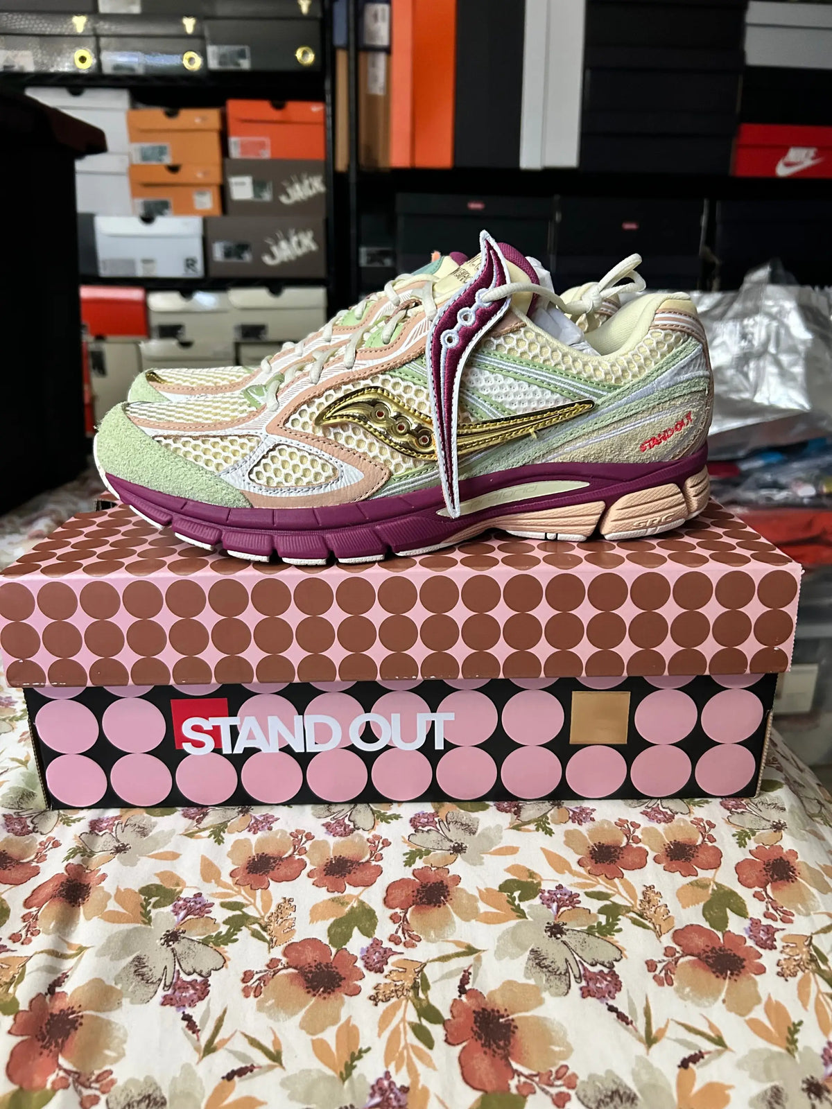 Saucony x Stan Birch ProGrid Guide 7 Cream/Mauve Size 10