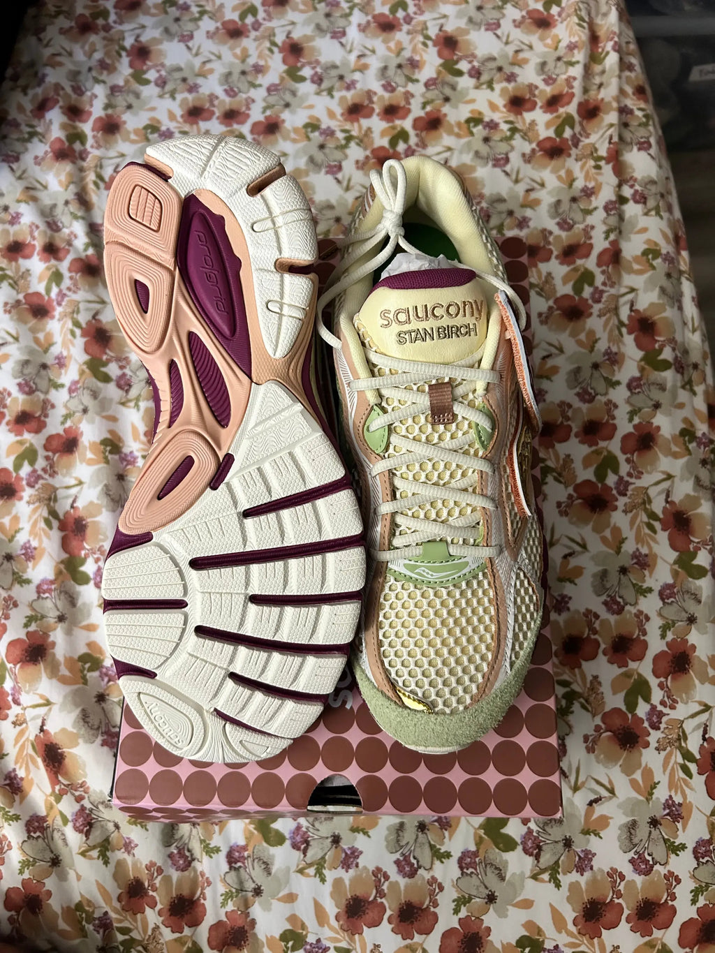 Saucony x Stan Birch ProGrid Guide 7 Cream/Mauve Size 10