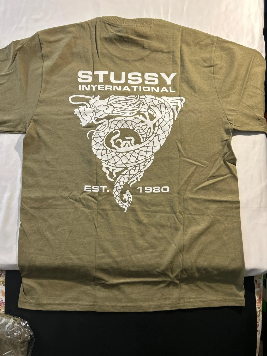 Stussy Dragon Tee Army Medium