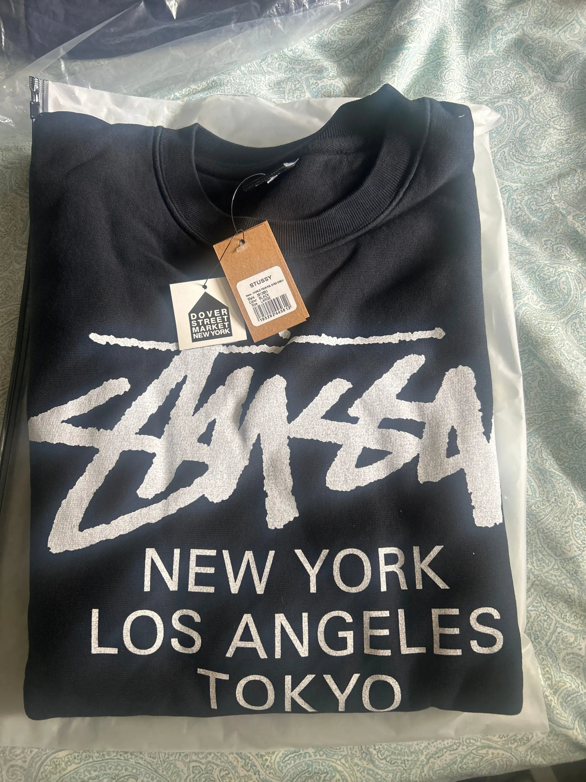 Stussy World Tour Crew Black Large