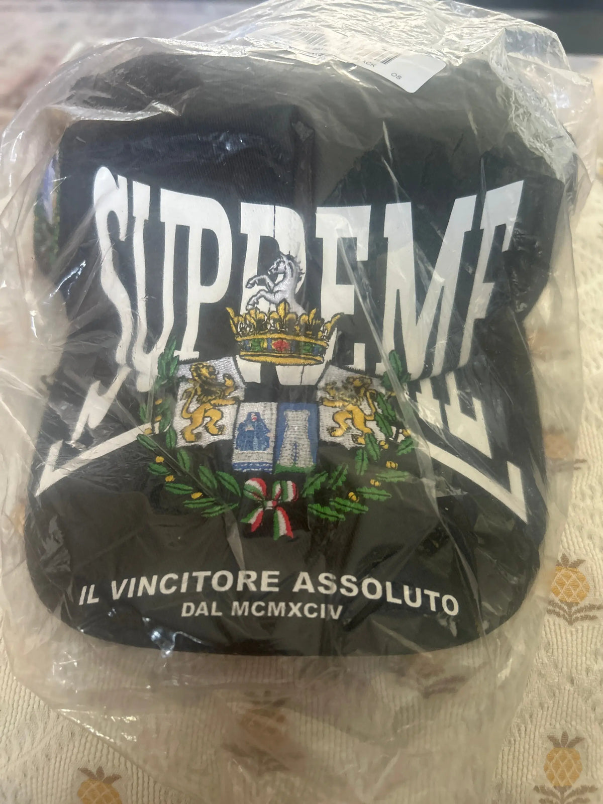 Supreme Big Crest Mesh Back 6-Panel Black