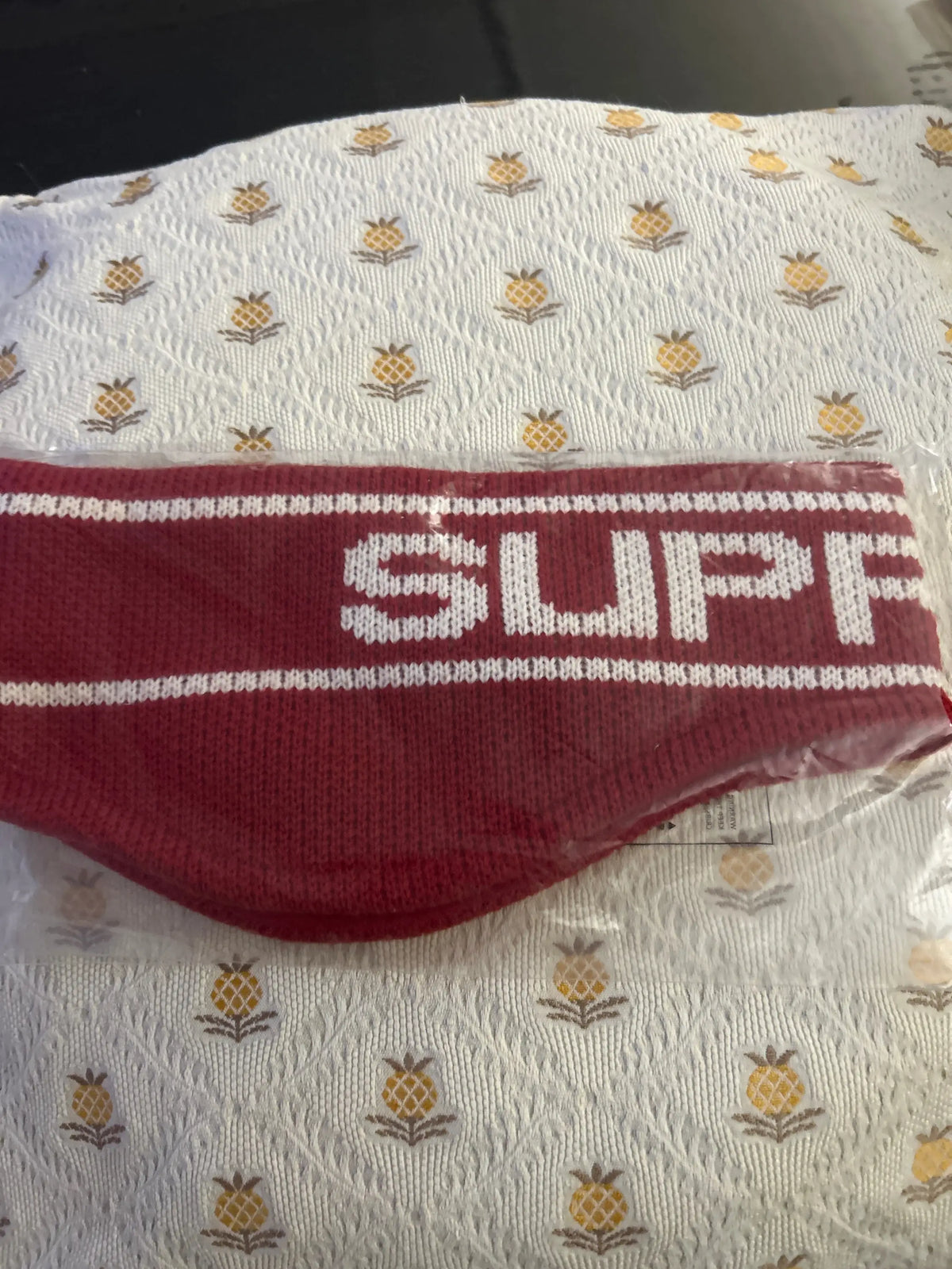 Supreme Contrast Logo Headband Red