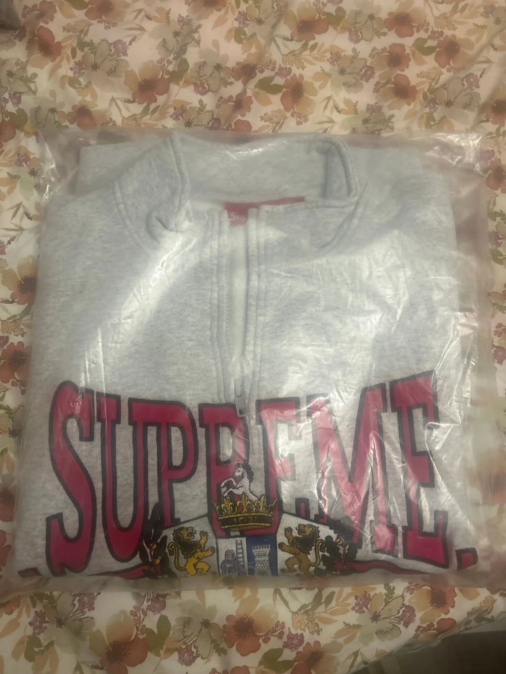 Supreme Crest Applique Half Zip Pullover Ash Grey Medium