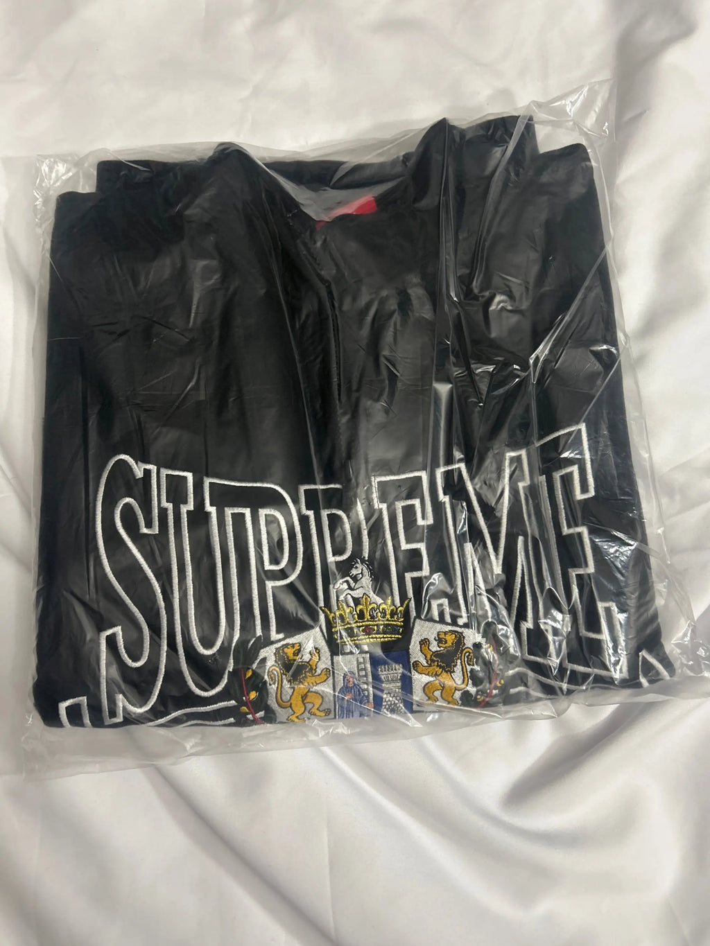 Supreme Crest Applique Half Zip Pullover Black Medium