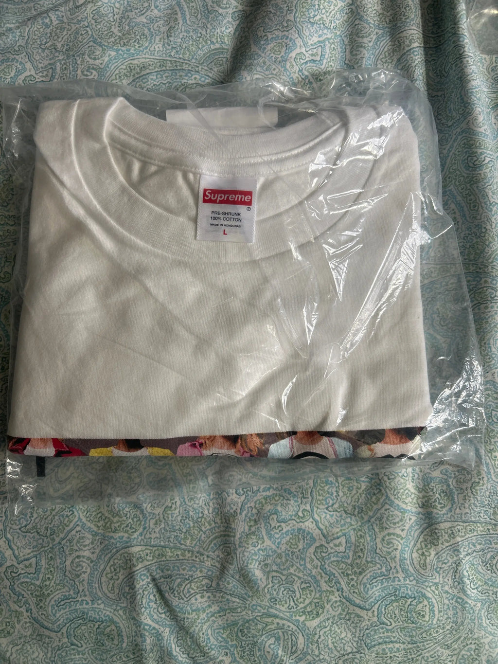 Supreme Girls Tee White Large w/Girls Sticker