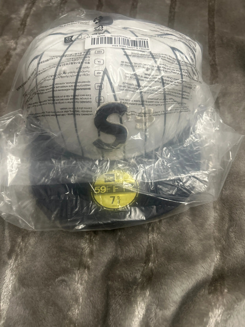 Supreme Money S Logo New Era White 7 5/8"