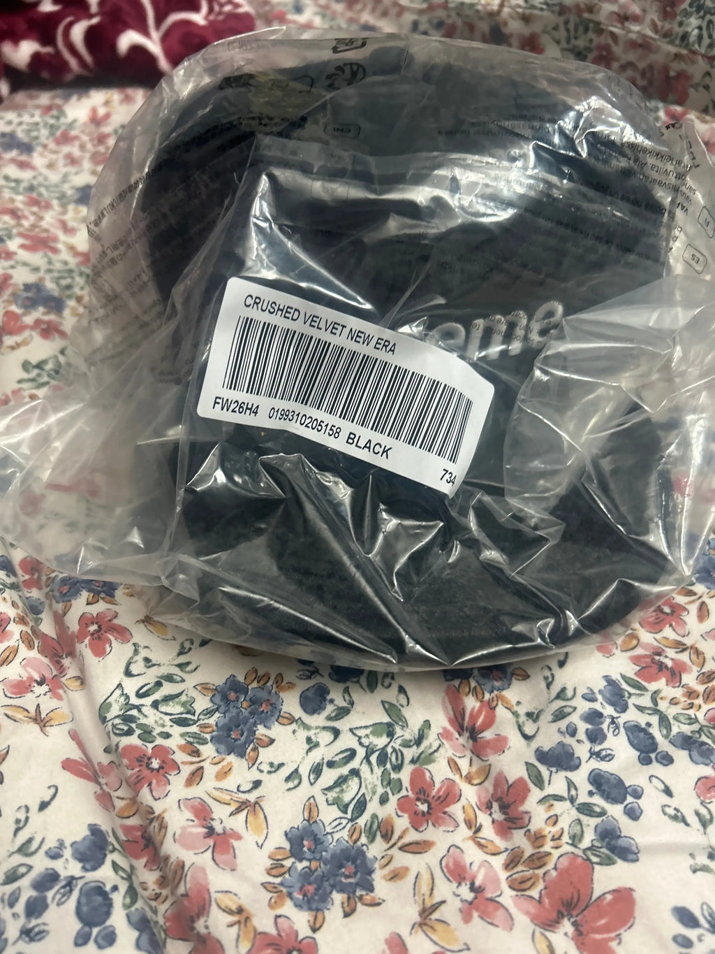 Supreme New Era Crushed Velvet Box Logo 59Fifty Black 7 3/4”