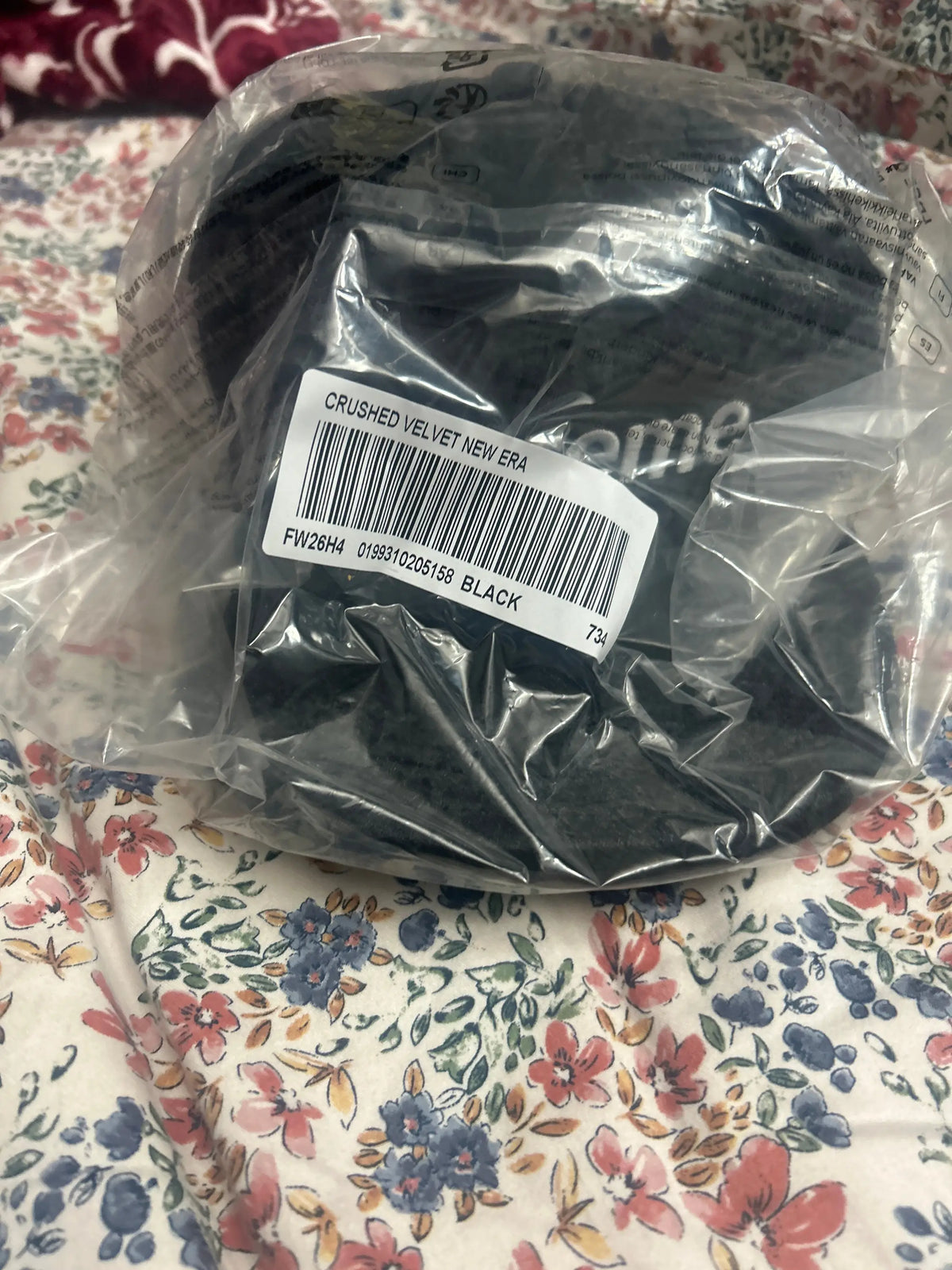 Supreme New Era Crushed Velvet Box Logo 59Fifty Black 7 3/4”