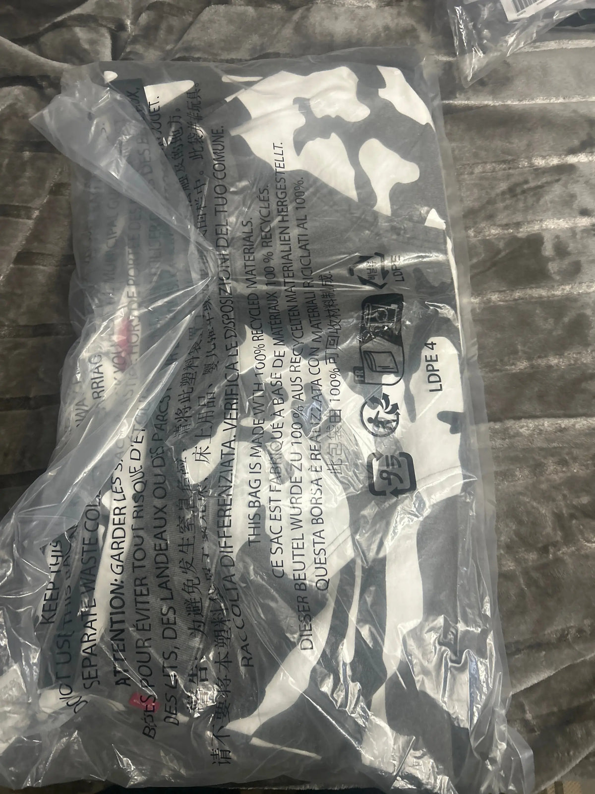 Supreme Woven Patches Hooded Sweatshirt Snow Camo Medium