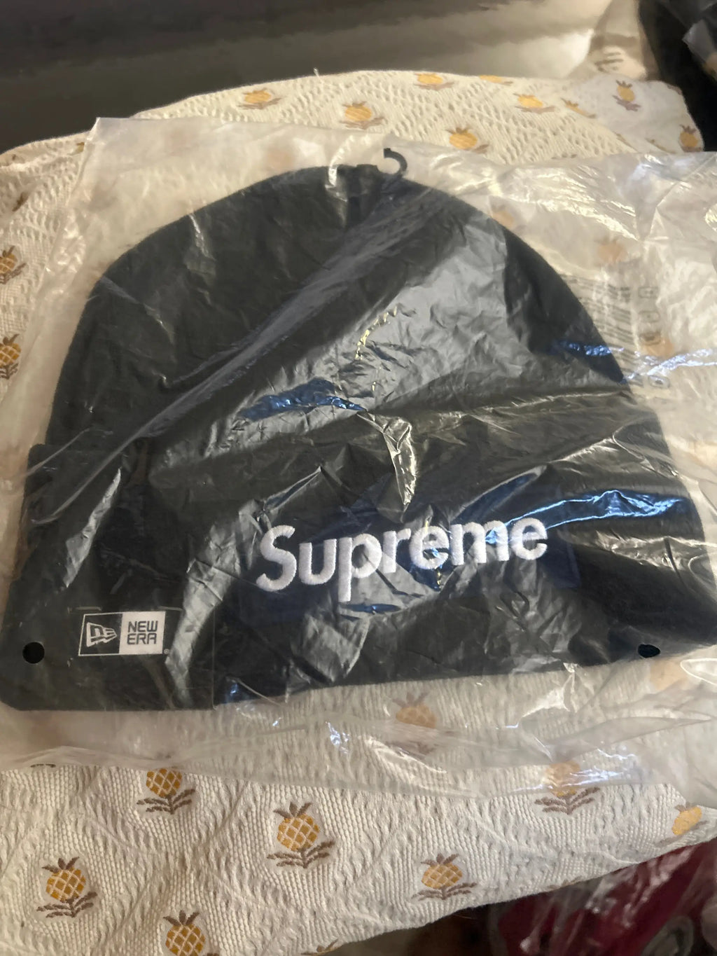 Supreme x New Era Box Logo Beanie Navy