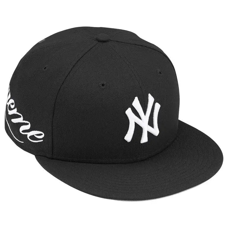 Supreme x New Era New York Yankees Black 7 5/8"
