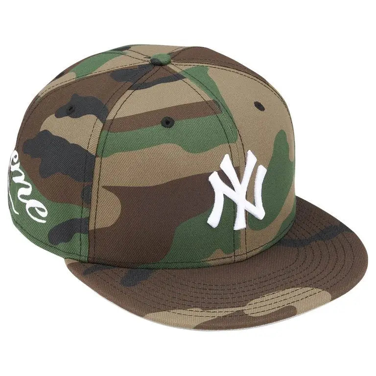 Supreme x New Era New York Yankees Woodland Camo 7 5/8"
