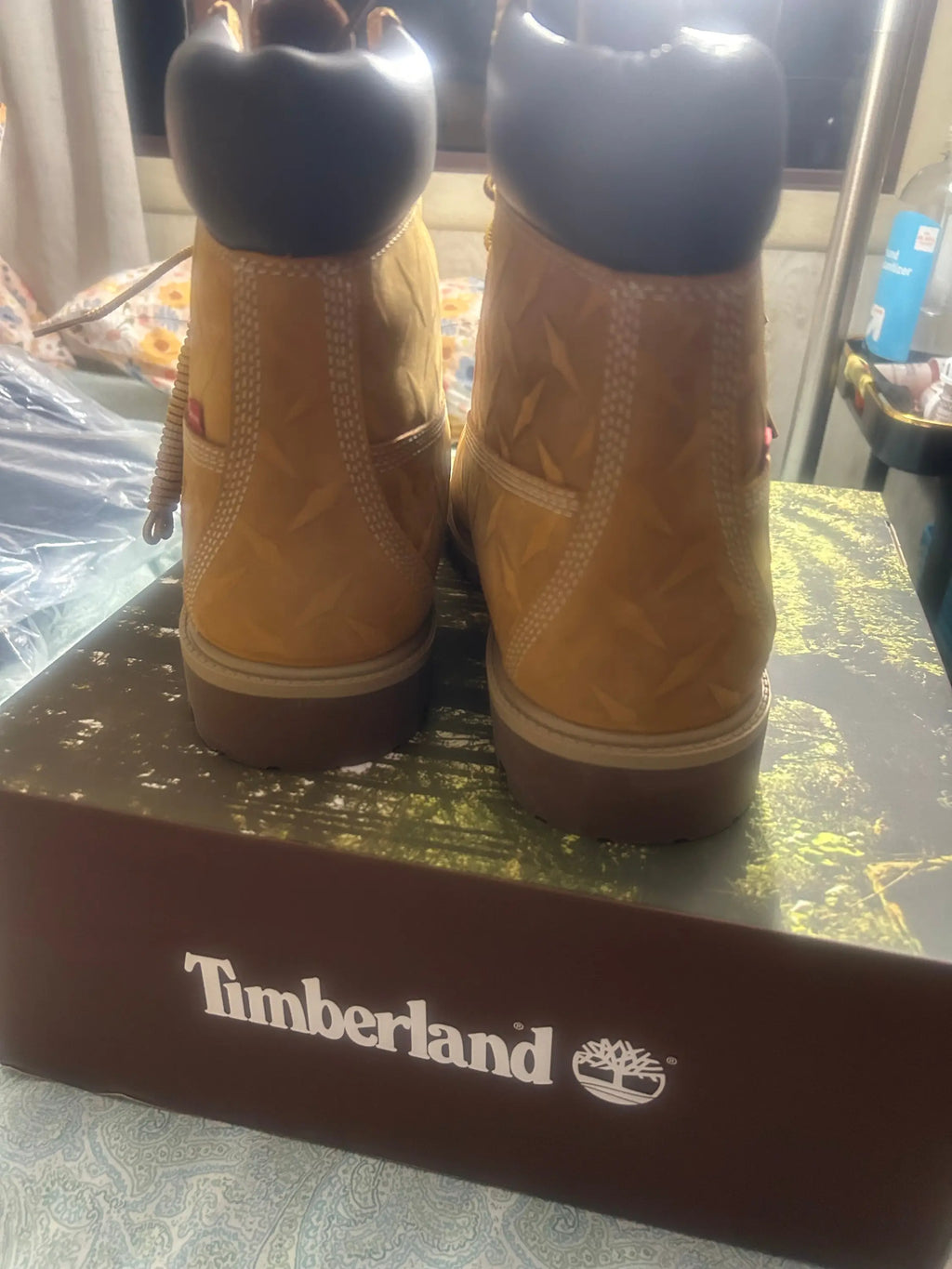 Supreme x Timberland 6” Premium Waterproof Boot Diamond Plate Wheat Size 12